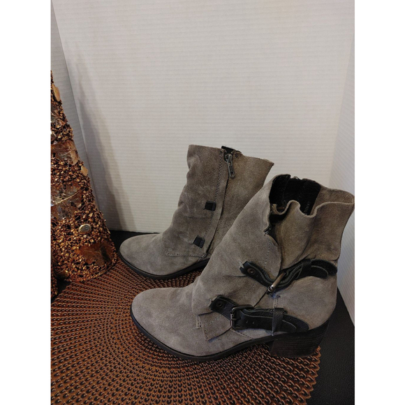 DIBA True Suede Boots Size 10 - Picture 3 of 7